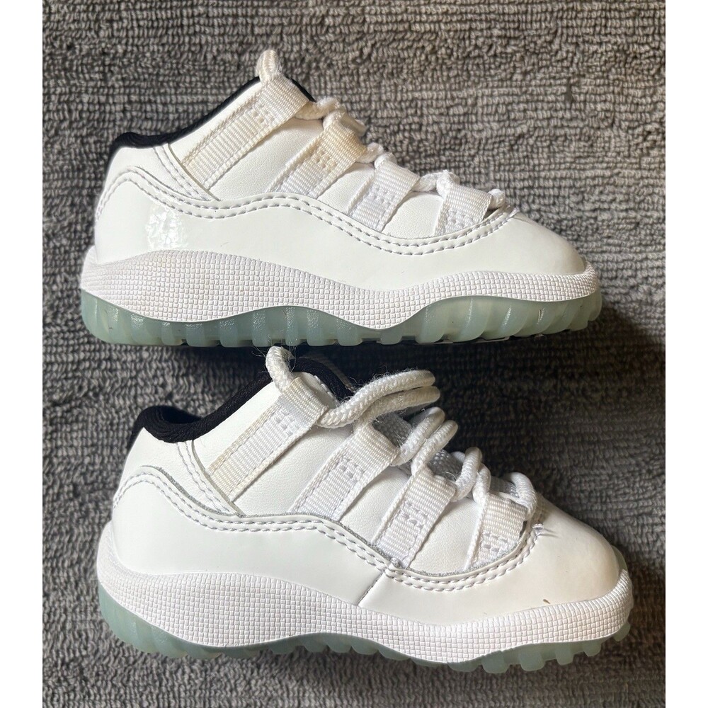 Nike Air Jordan 11 XI Low White Legend Blue University Baby Size 4C 505836-117